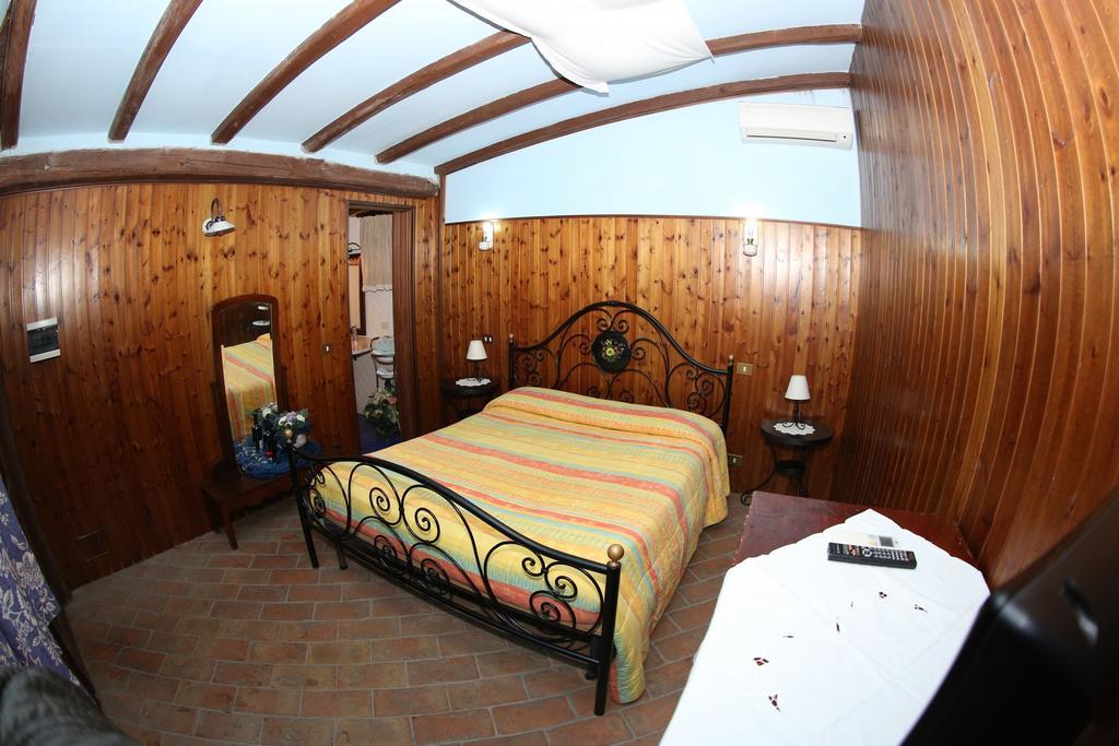 Agriturismo Monte Due Torri เจนซาโน ดิ โรมา ภายนอก รูปภาพ