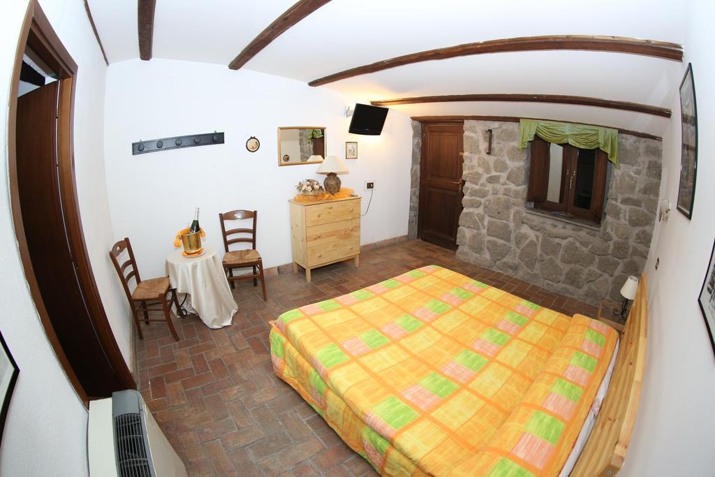 Agriturismo Monte Due Torri เจนซาโน ดิ โรมา ภายนอก รูปภาพ